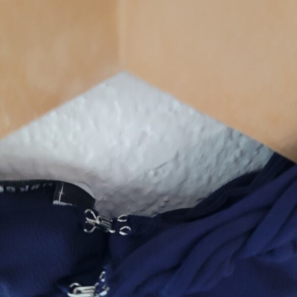 Naked Zebra Cold Shoulder Navy Blue Braided Neckline Top / Blouse Size Small - Picture 8 of 8